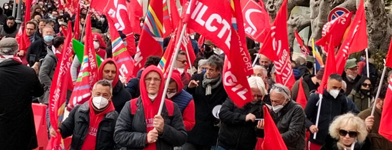 Scopri di più sull'articolo Un governo reazionario, antioperaio e di guerra. La mobilitazione necessaria – di Giacinto Botti