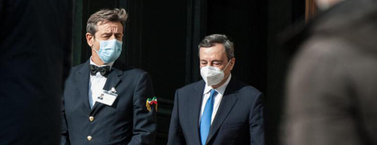 Scopri di più sull'articolo Il carrozzone va avanti da sé. Ma per quanto? – di Frida Nacinovich