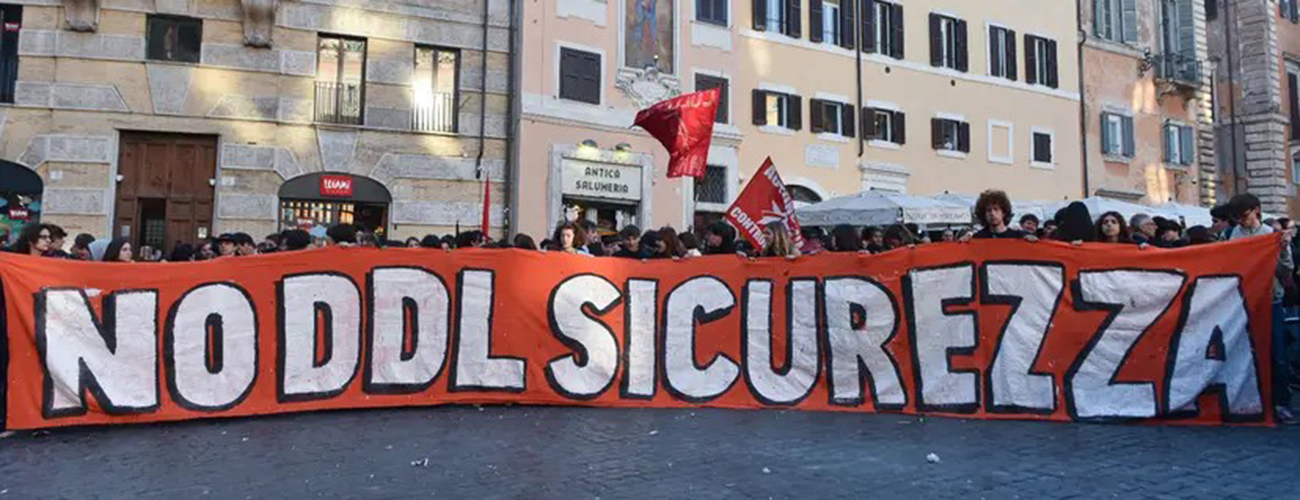 Al momento stai visualizzando La “sicurezza” di un governo autoritario e oscurantista – di Riccardo Chiari